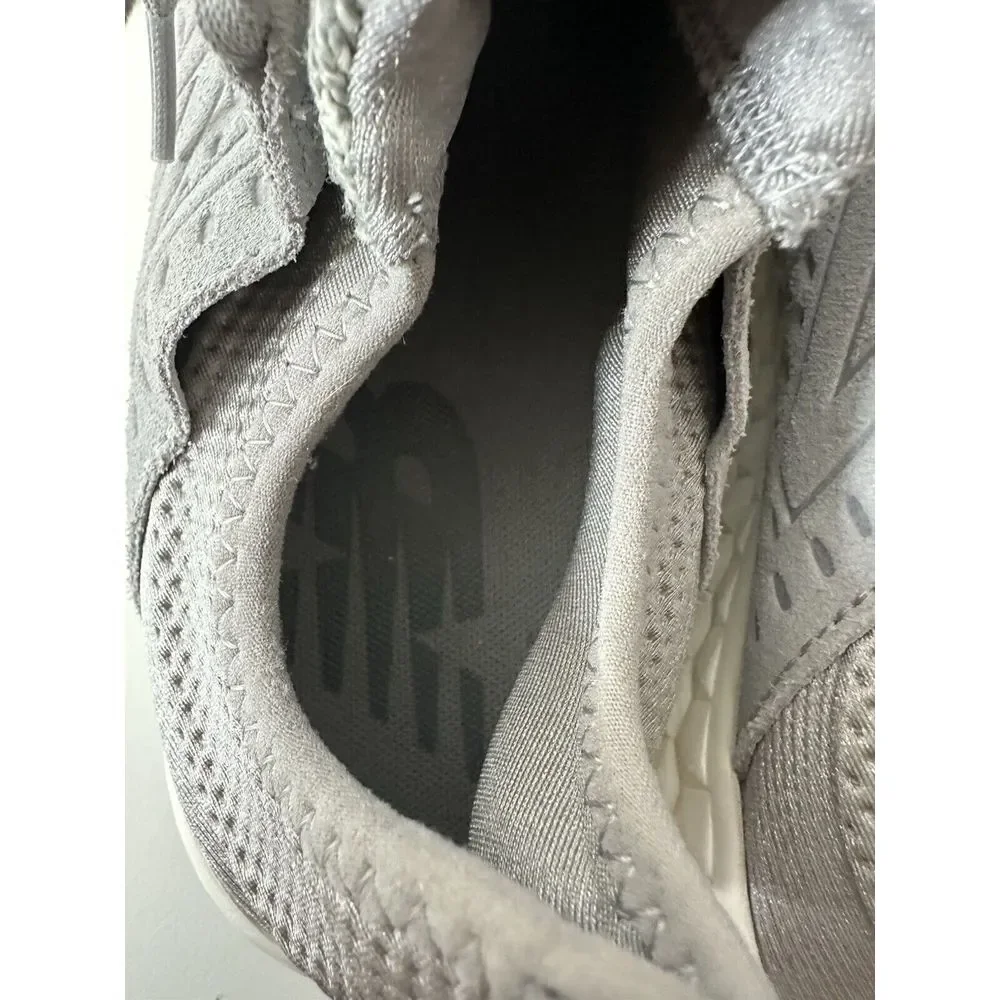 New Balance this pair